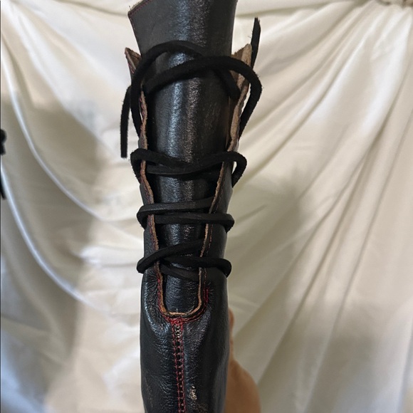 Bed Stu Black Leather Heeled Boots - Picture 4 of 6